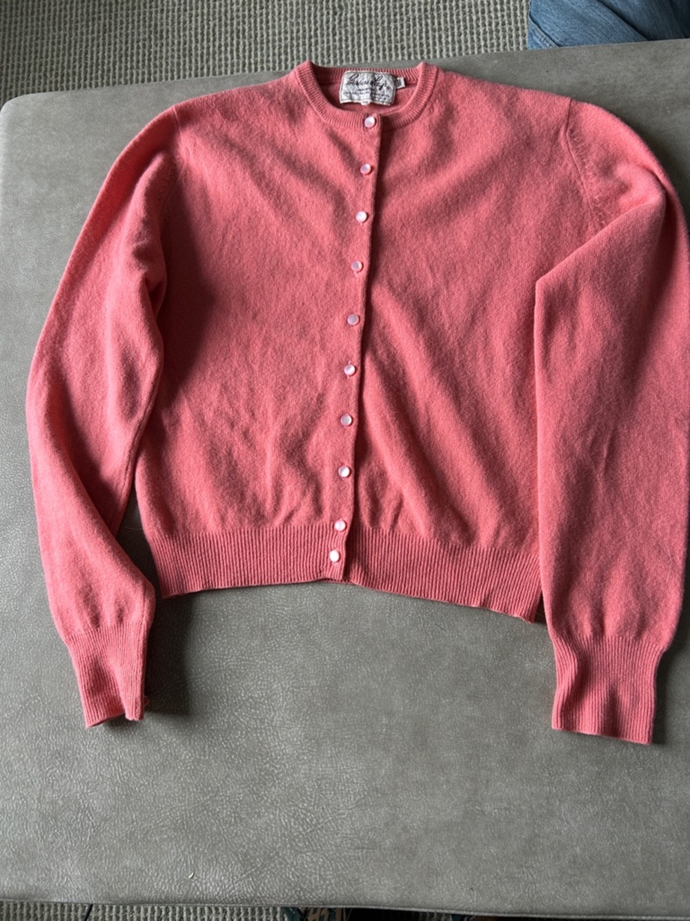 Coral cashmere cardigan. Vintage. Sz 44